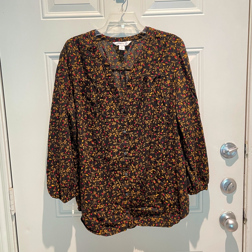 Old Navy Casual Floral Black Gold Red Vcut Button Down Long Sleeve Top Size XXL